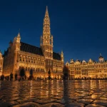 Vue Grand Place Bruxelles : Hôtel de Ville et Maison du Roi