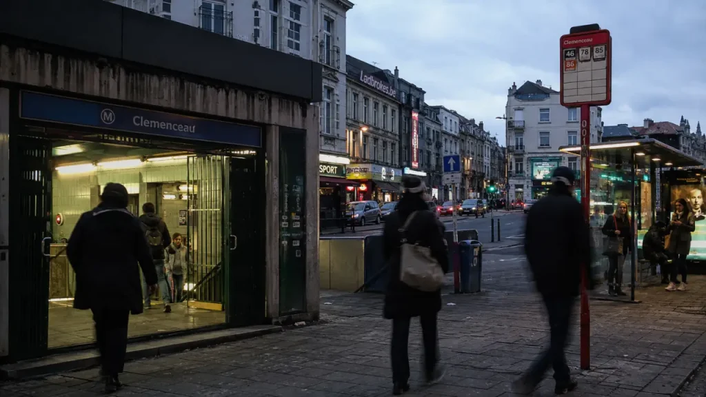 Entrée métro Clemenceau dans le quartier Clemenceau Bruxelles