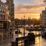 Quartier art deco bruxelles : place Flagey, Maison de la Radio au premier plan
